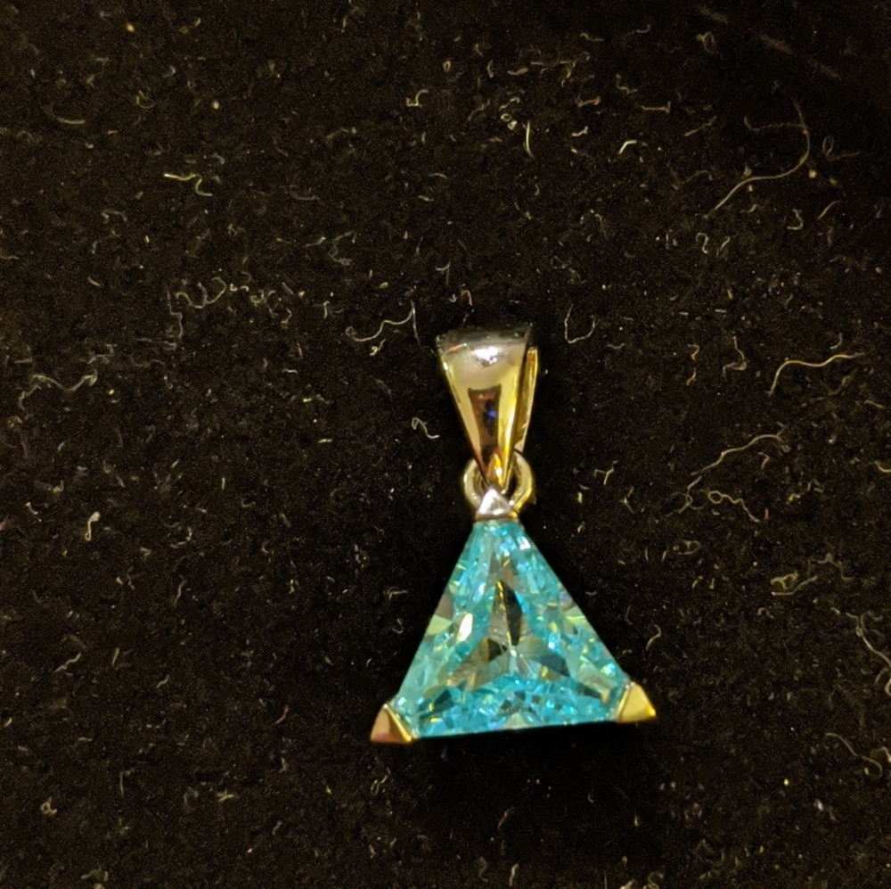 Aquamarine pendant